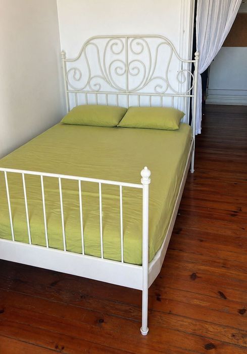 Cama LEIRVIK IKEA + colchão