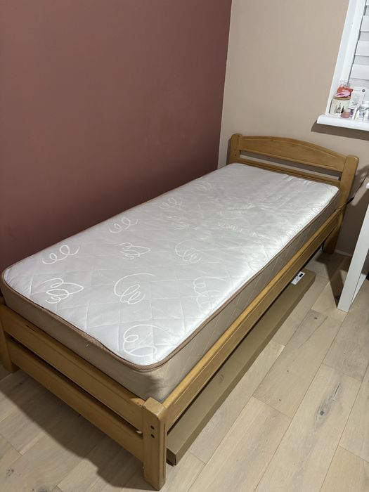 Ліжко односпальне