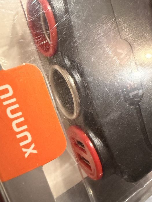 Автомобільний трійник зарядка з USB і без
