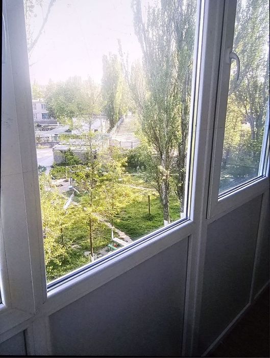 Продажа 2х комн кв- ры с евроремонтом, мебелью и техникой.