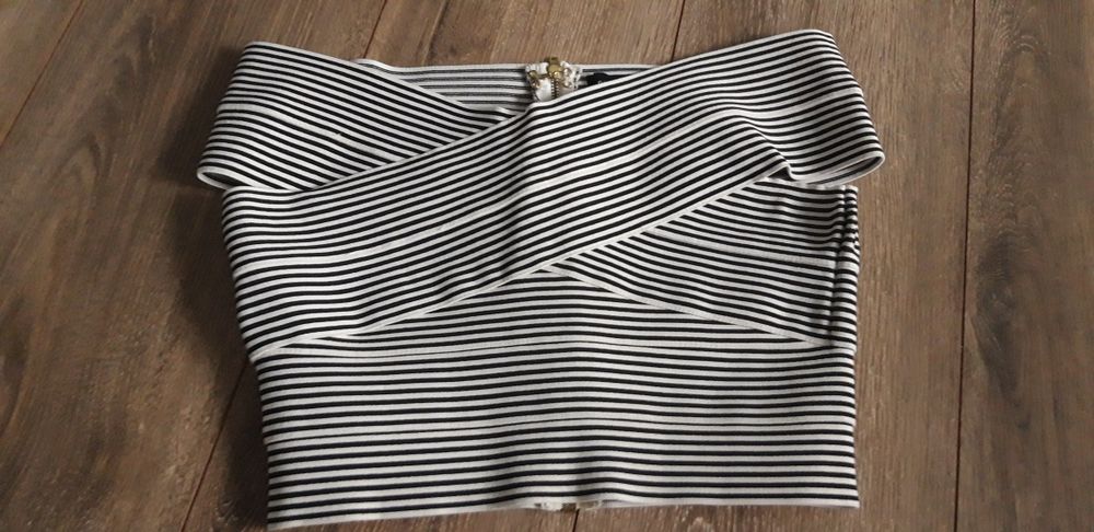 Crop top M 36 bandażowy