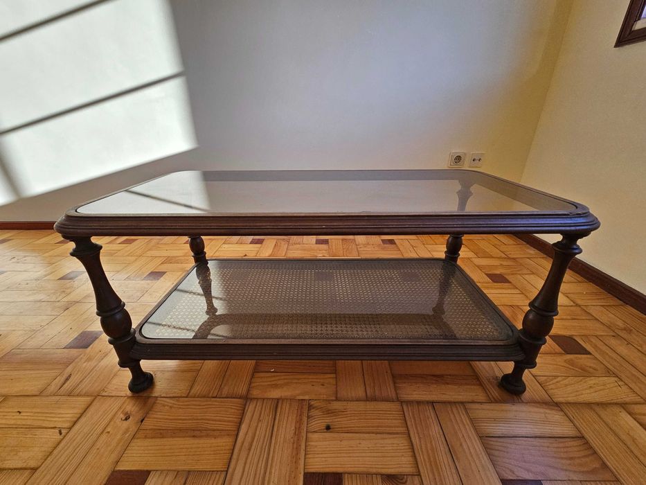 Mesa de centro madeira com vidro