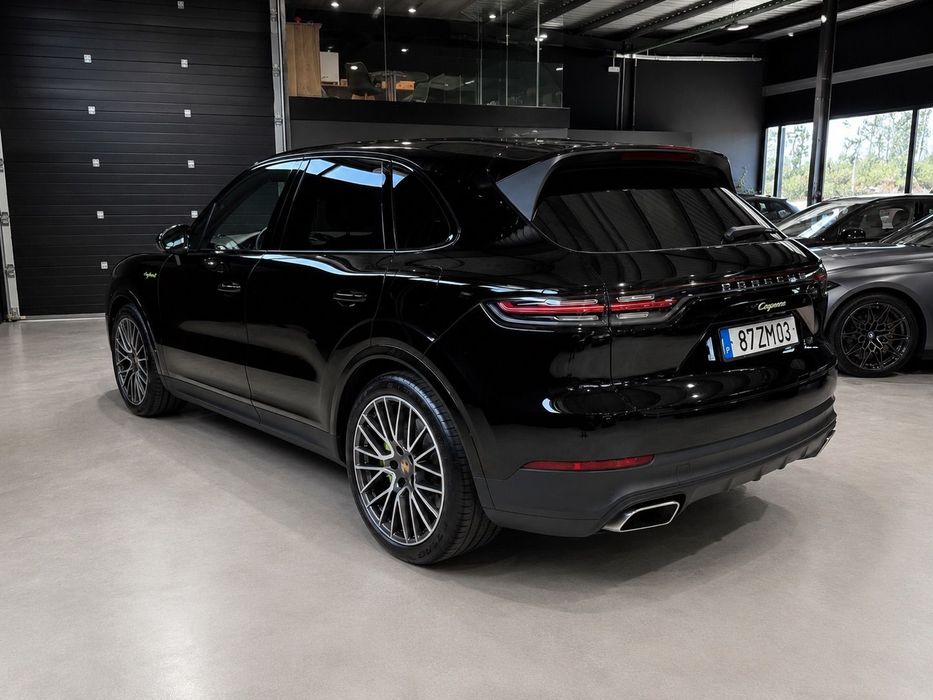 Porsche Cayenne E-Hybrid Platinum Edition