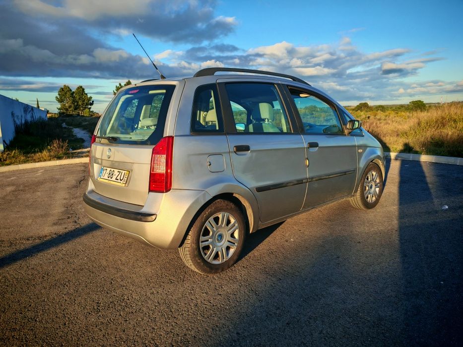 Fiat idea único proprietário 139 mil kms