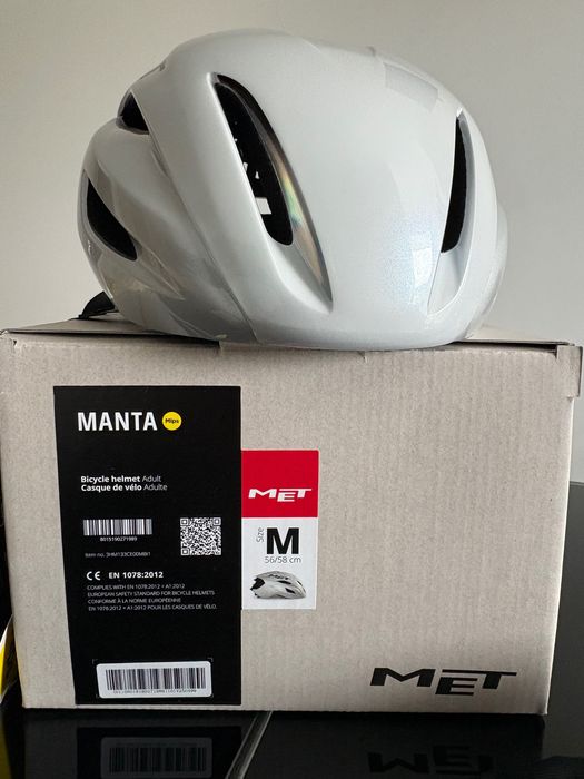 Capacete MET Manta MIPS branco