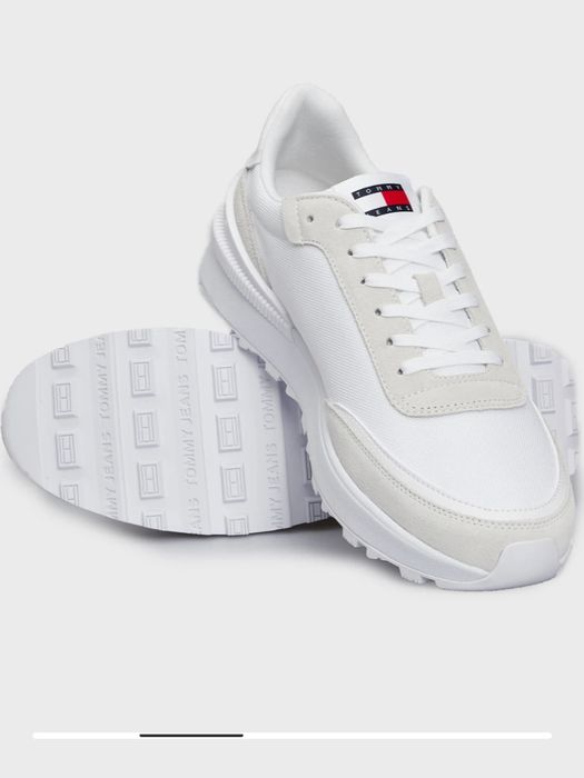 Продам кроссовкі Tommy