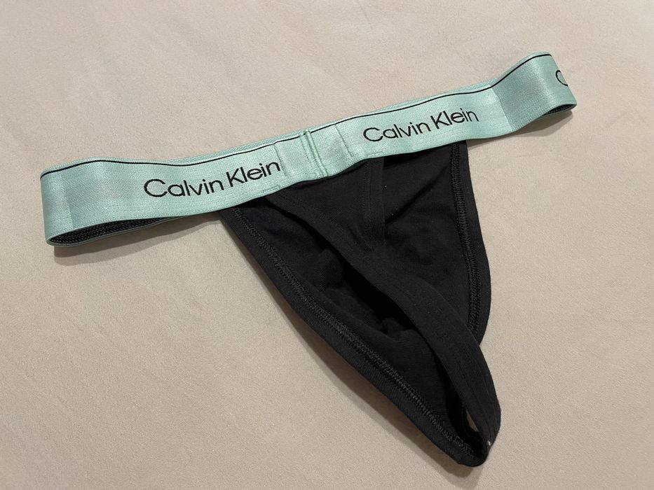 Calvin Klein - stringi / majtki męskie