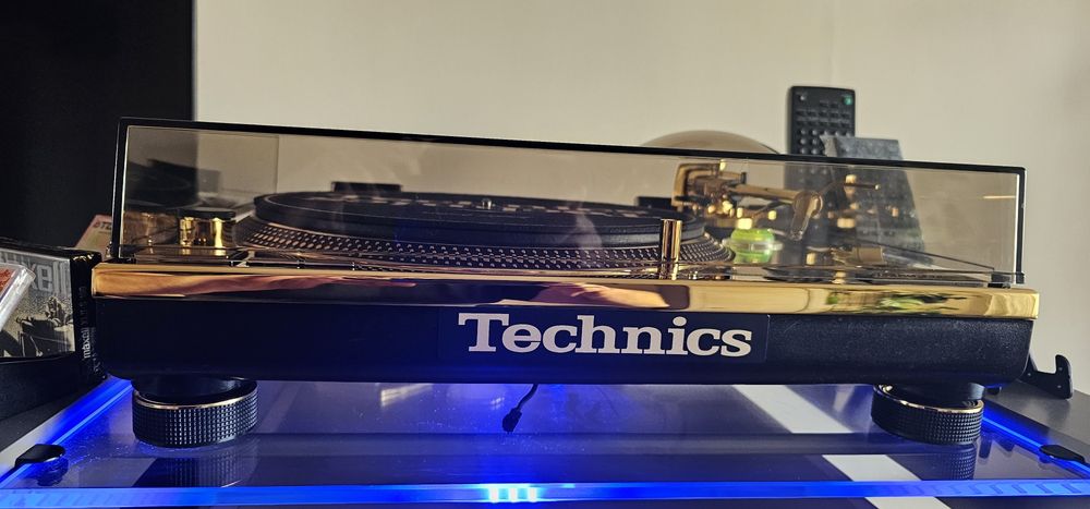 Technics SL-1200LTD Gold Varyturn - gramofon limitowany