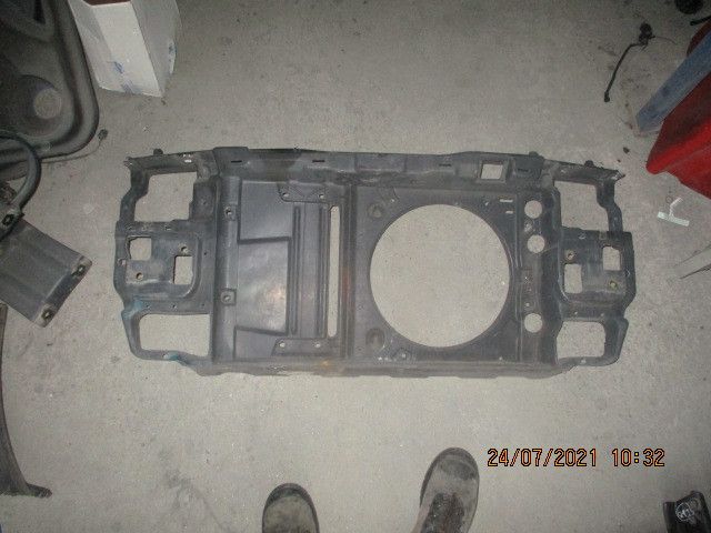 Frente em fibra ou chapa VOLKSWAGEN Polo (6N)
