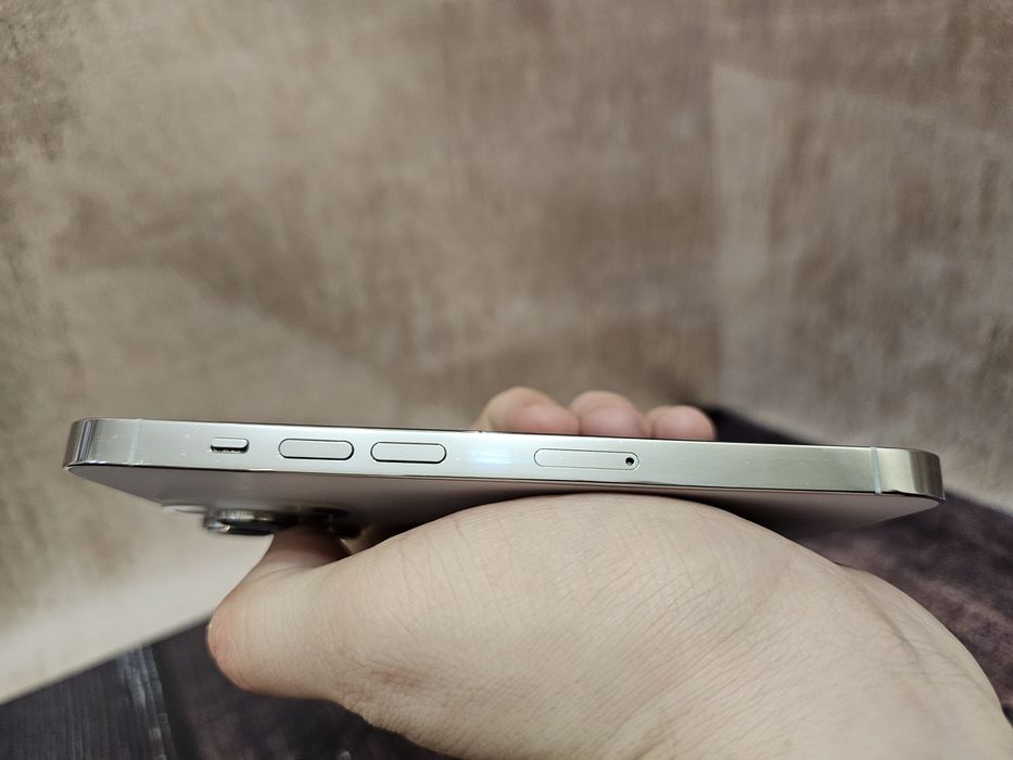 Смартфон Apple iPhone 14 Pro 128Gb Silver 79% з гарантією