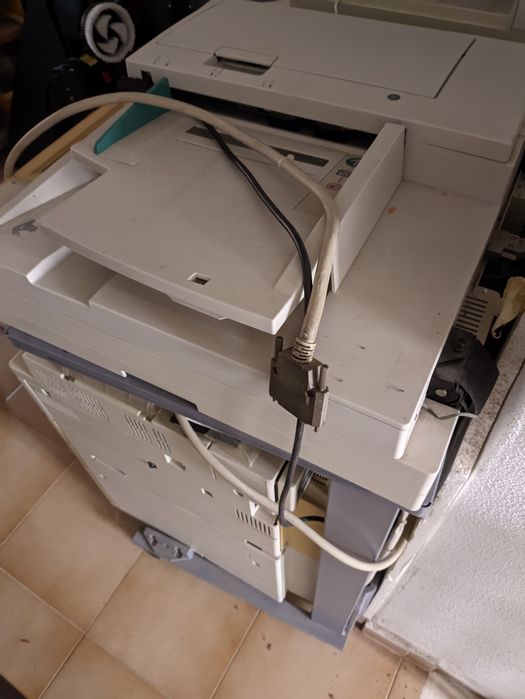 Vendo 2 máquinas multifunções Xerox -impressão/cópia/digitalização/fax