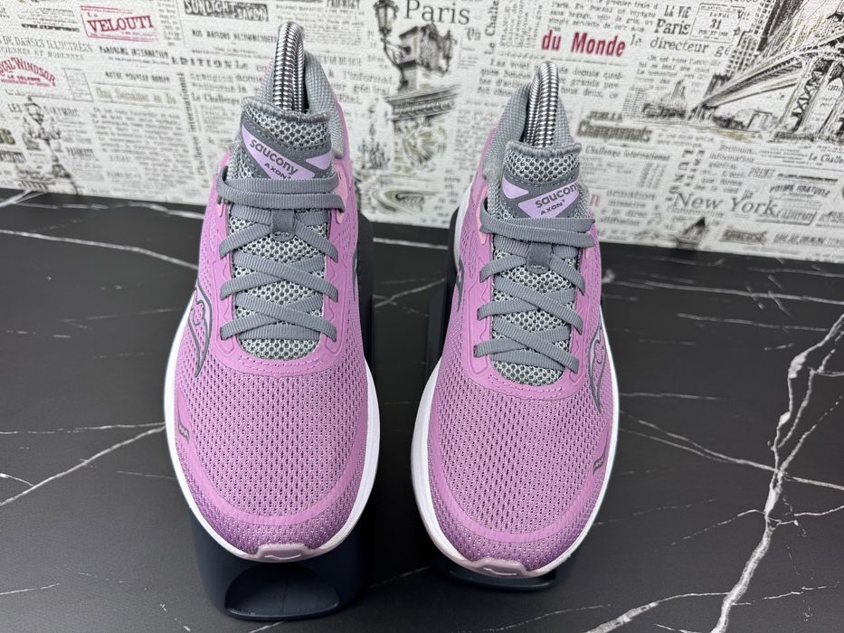 Кросівки Saucony Axon 3 / Розмір 38 Взуття