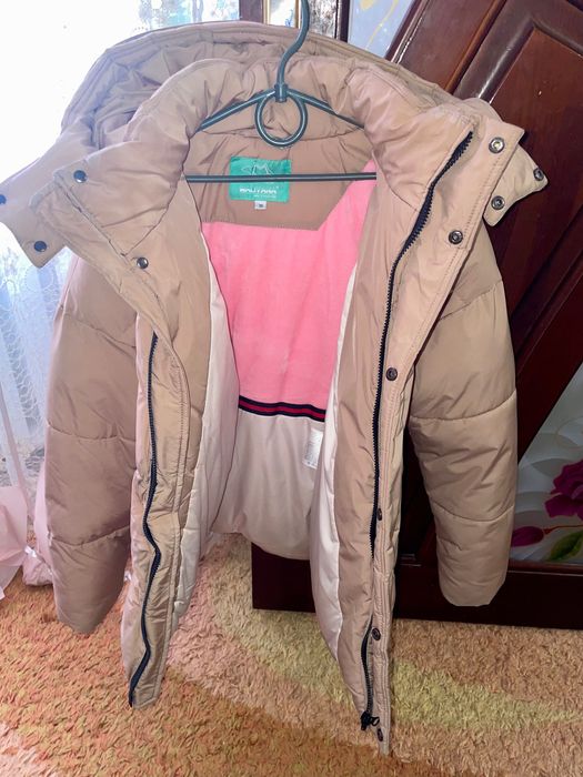Пуховик, куртка для дівчинки.