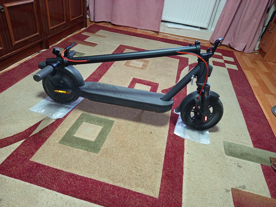 Електросамокат Xiaomi