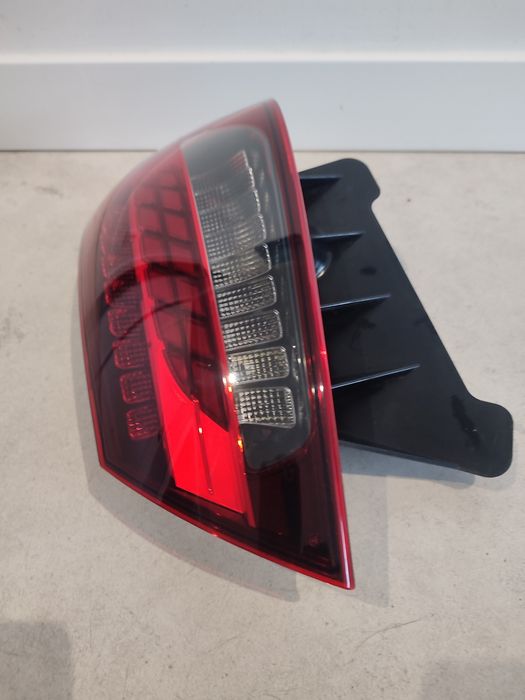 Lampa Led Tył Prawy Mercedes E klasa W213 Sedan 22r Oryginał