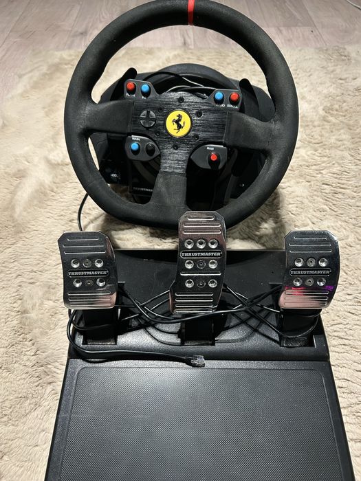 Thrustmaster T300 alcantara edition