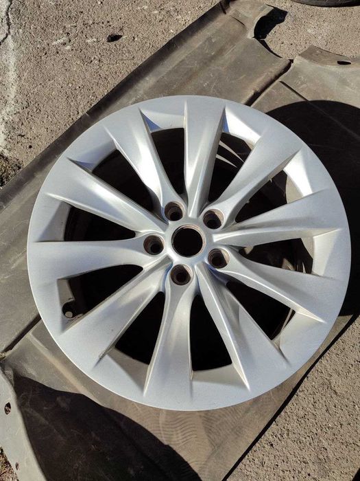 Диски Tesla S R19