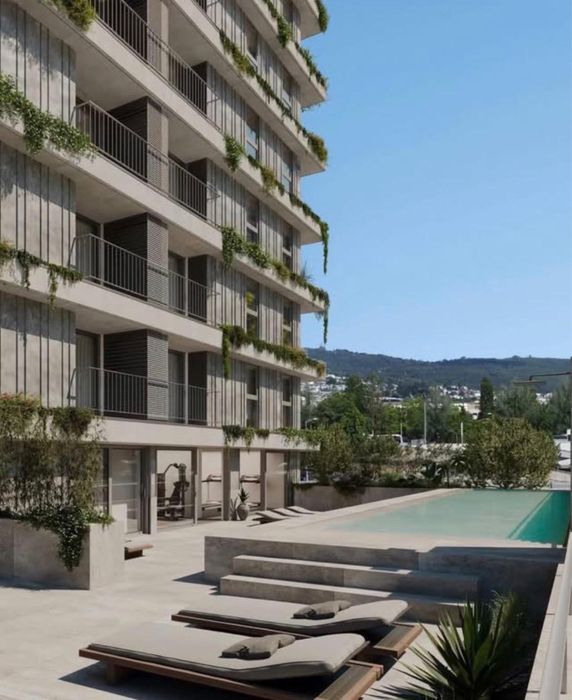 Arrendamento T0 de luxo em condominio FECHADO | BRAGA