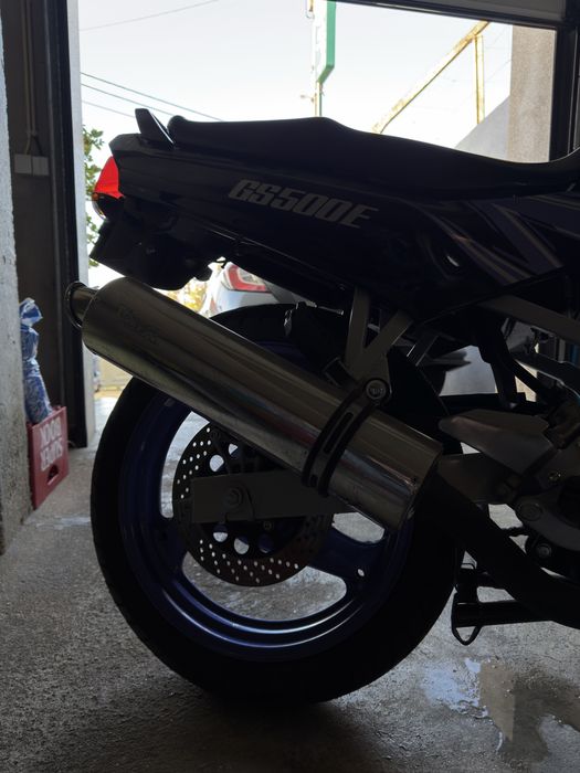 Moto suzuki Gs500E