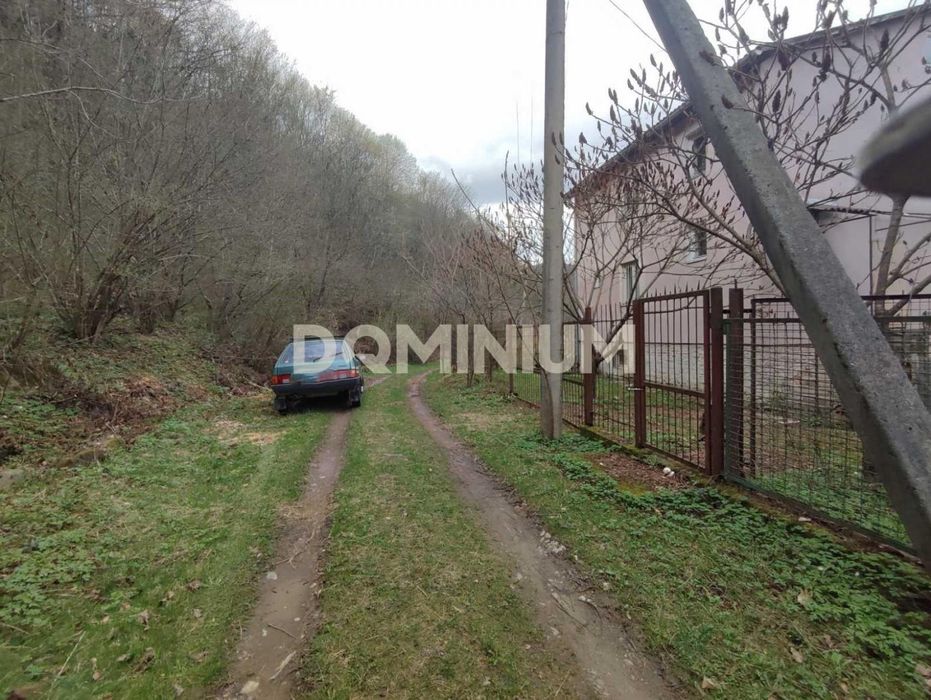 Продається будинок по вул. Зарічна
