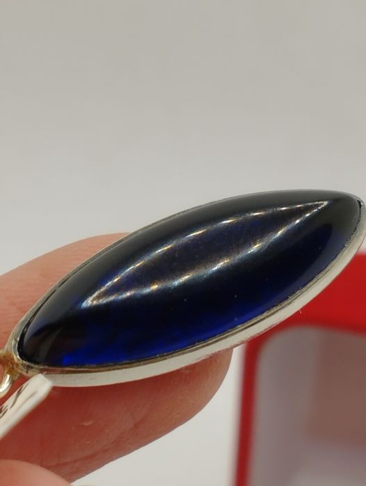 Srebrny wisiorek z kamieniem, próba 925