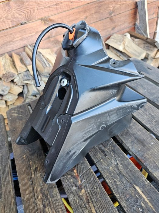 Паливний Бак KTM Husqvarna 125-630cc 00-23р