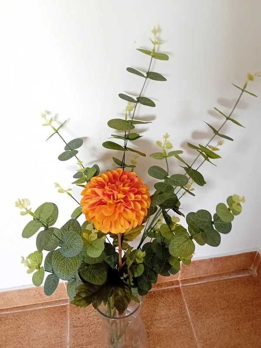 Flores Artificiais Decorativas Hôma  – Peónia Laranja e Eucalipto