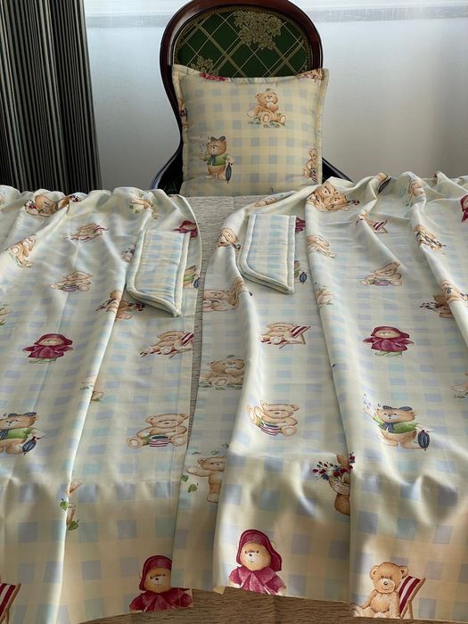 4 Cortinados para quarto de criança