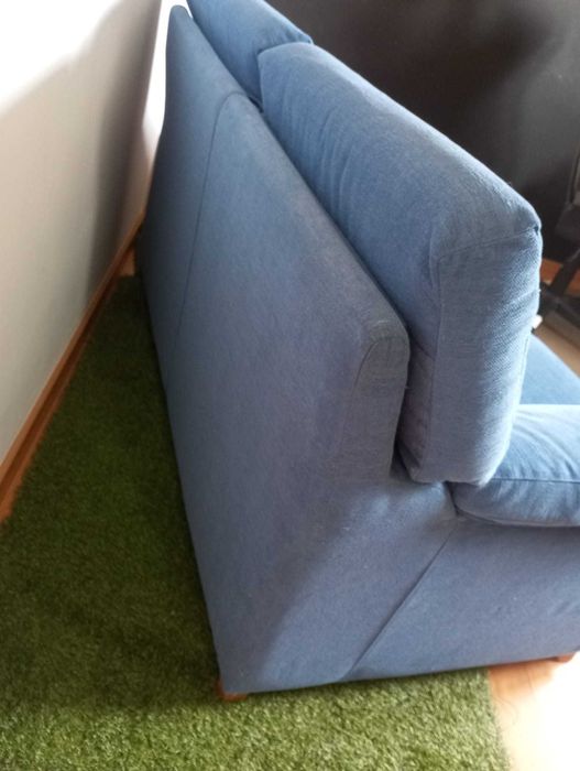 Sofá 2 lugares, azul, ótimo estado