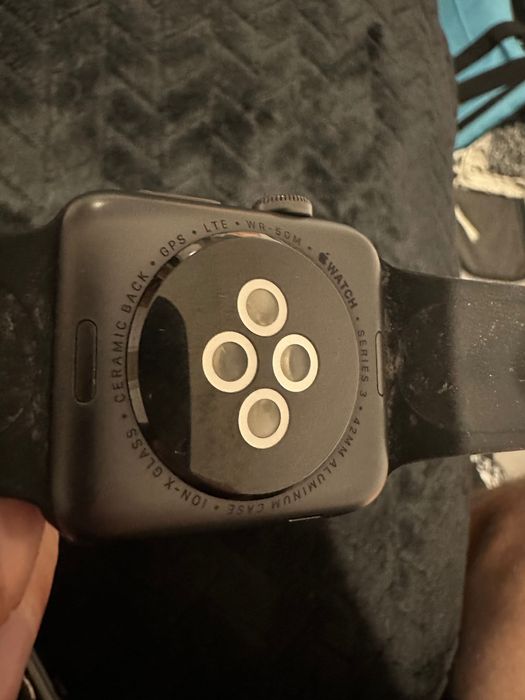 Apple Watch 3 42mm GPS + Cellular