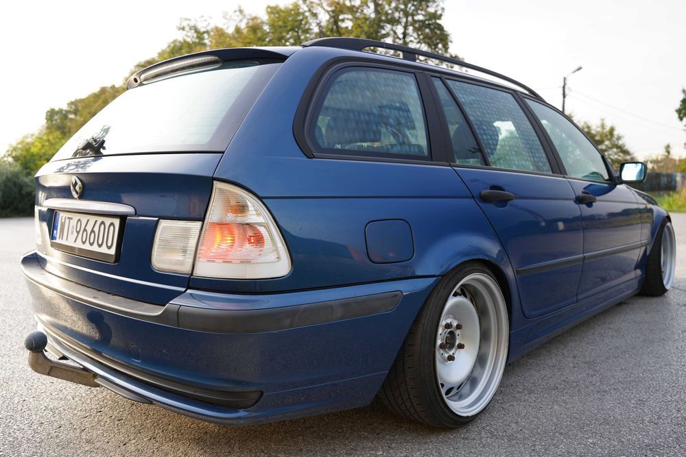 BMW e46 330i Touring Stance