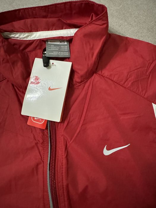 Вітровка чоловіча Nike