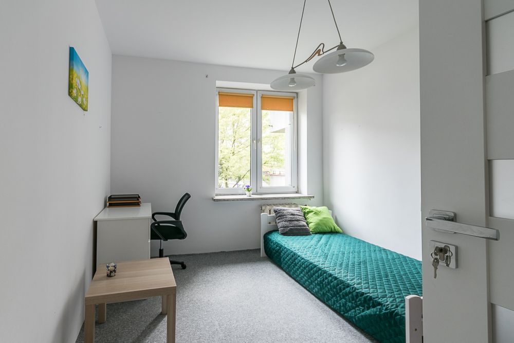 **Rooms close to the Bemowo metro station available from now**