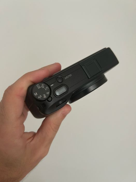 Ricoh GR iiix HDF
