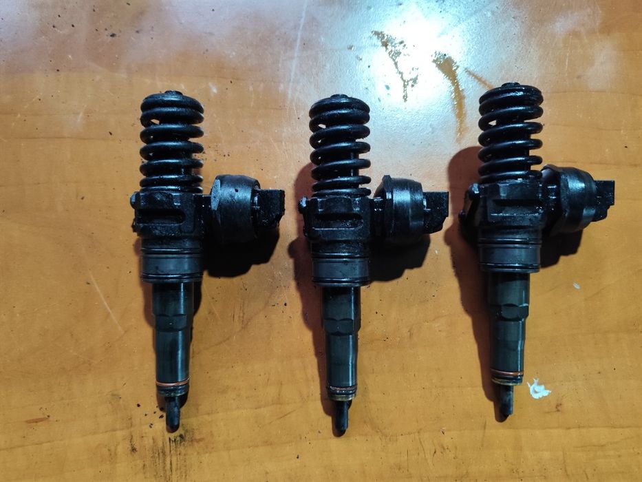 VW Transporter T5 1.9 TDI 102KM BRS wtrysk wtryskiwacz