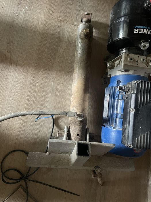 Motor eletrico com hidraulico