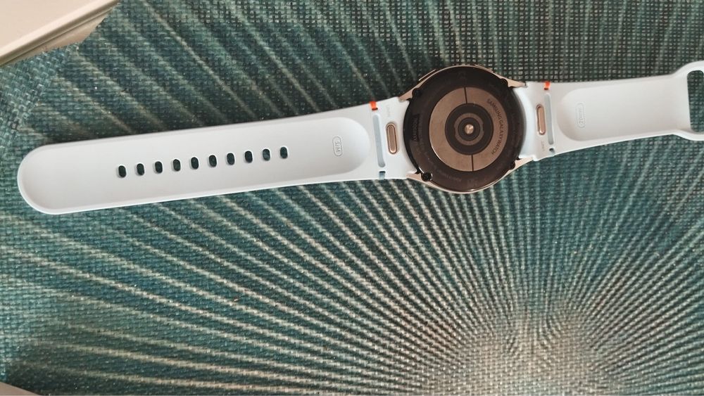 Smartwatch Samsung Galaxy Watch FE nowy