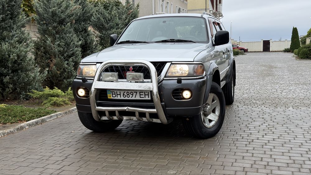 Продам Паджеро Спорт 3.0 бенз 163т пробег!