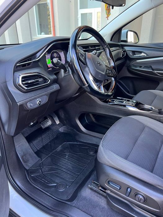 Chevrolet Bolt EUV  22-23