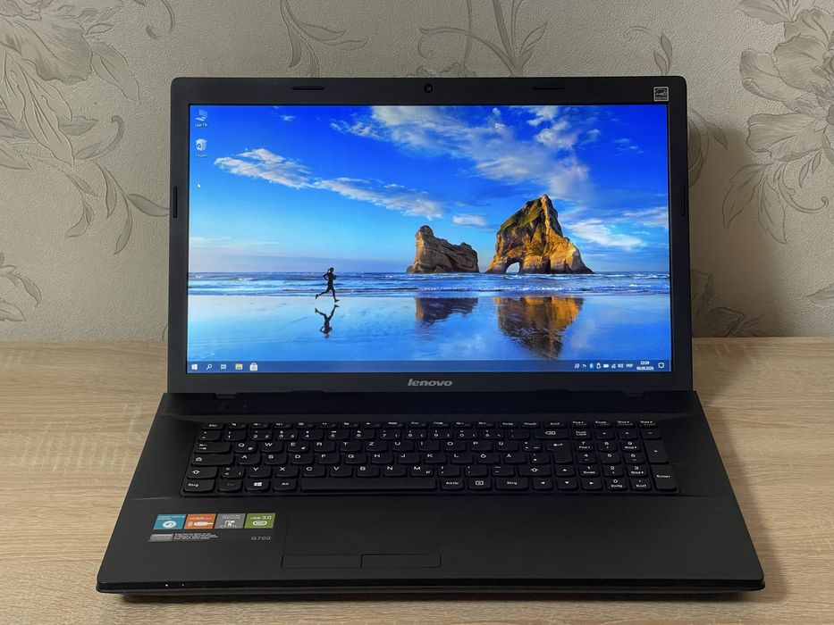 Великий ноутбук Lenovo G700 | 8 RAM | Core i3 | 500 GB HDD | Dolby Audio
