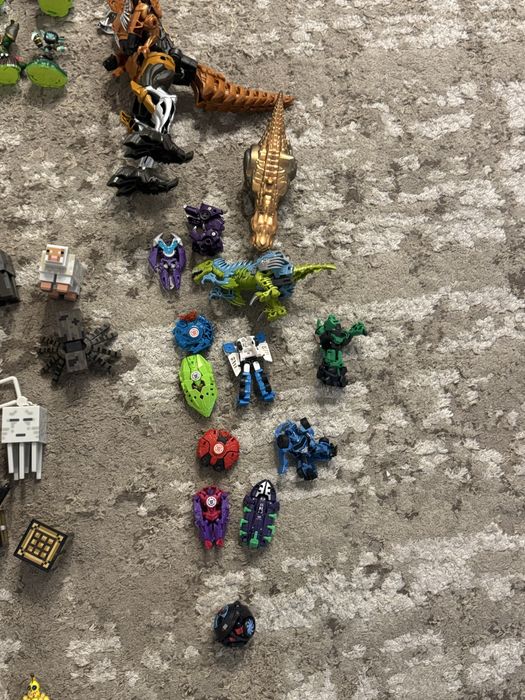 Іграшки roblox  мініфігурки adopt me