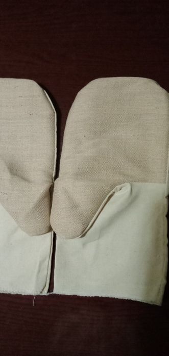 Продам рабочие рукавицы.