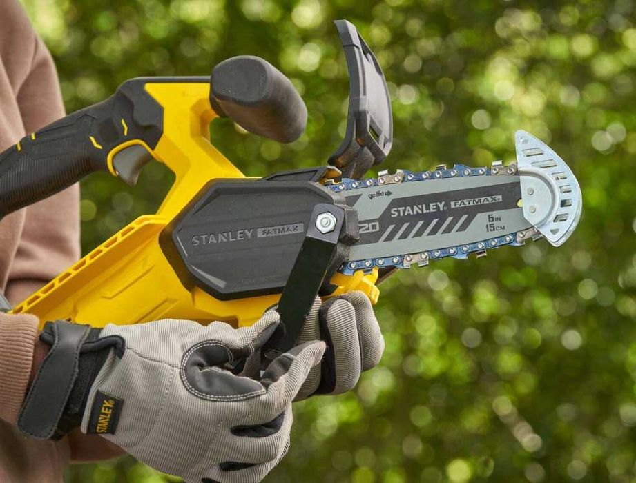 Akumulatorowa mini piła łańcuchowa 18V STANLEY FATMAX V20 SFMCPS415D1