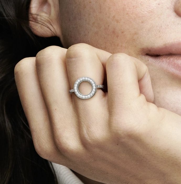 Pandora нове обміняю