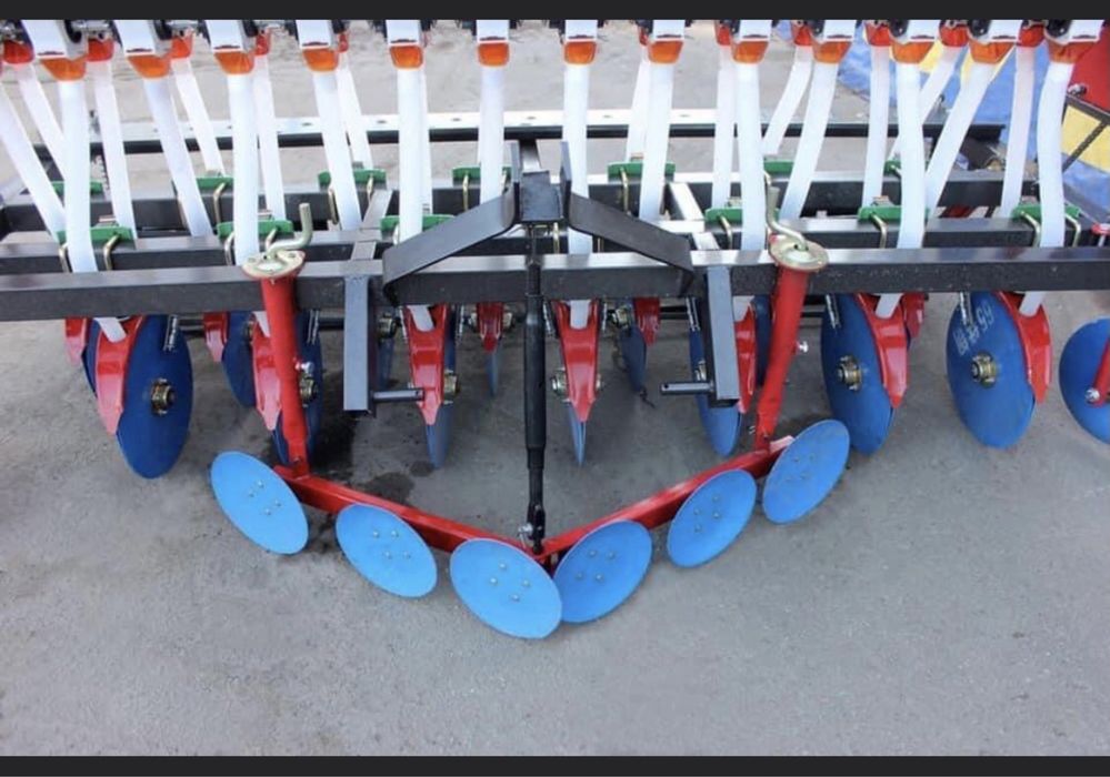 Зернова Сівалка (з бункером з нержавійки) Заря ДТЗ