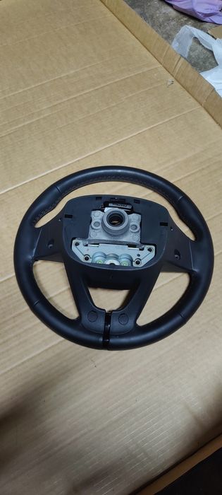 Volante Hyundai i30