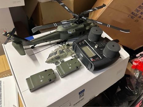 Helicóptero eachine e-200