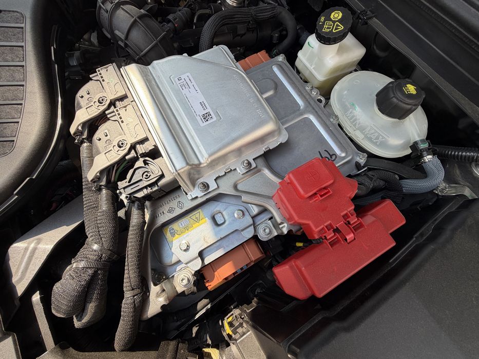 Renault Austral 1.2 Full Hybrid E-Tech Techno / Nacional