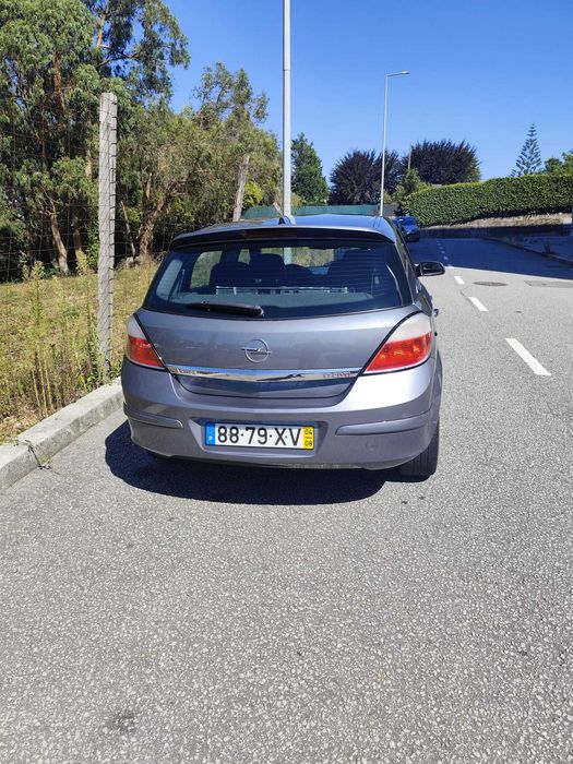 Vendo Opel Astra H 5M 1.7CDTI