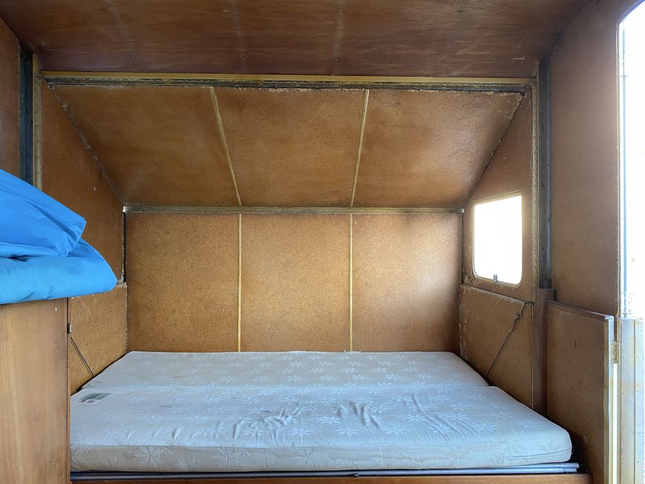 Caravana dobrável rígida / extensível – 2x cama casal